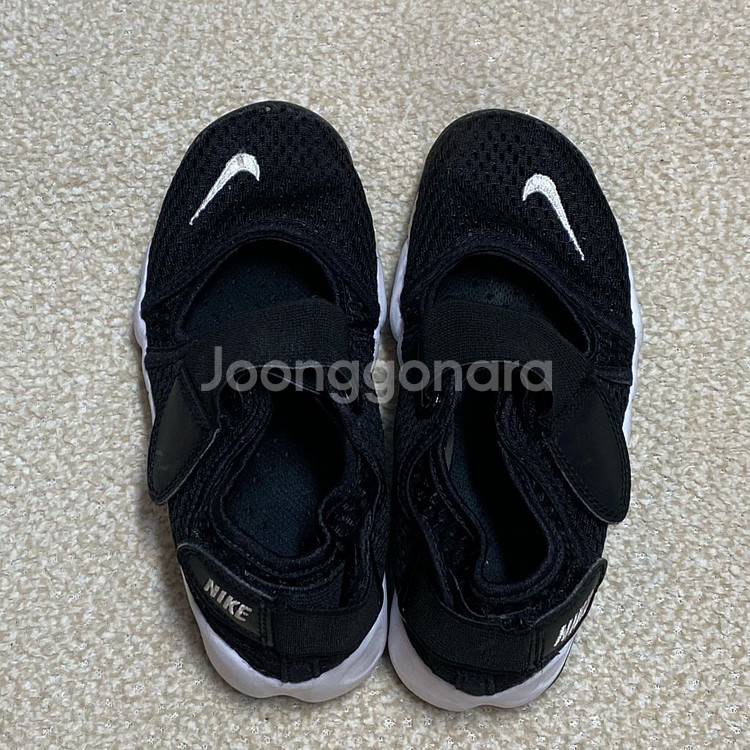 (정품) 나이키 키즈 에어리프트 블랙 200--2