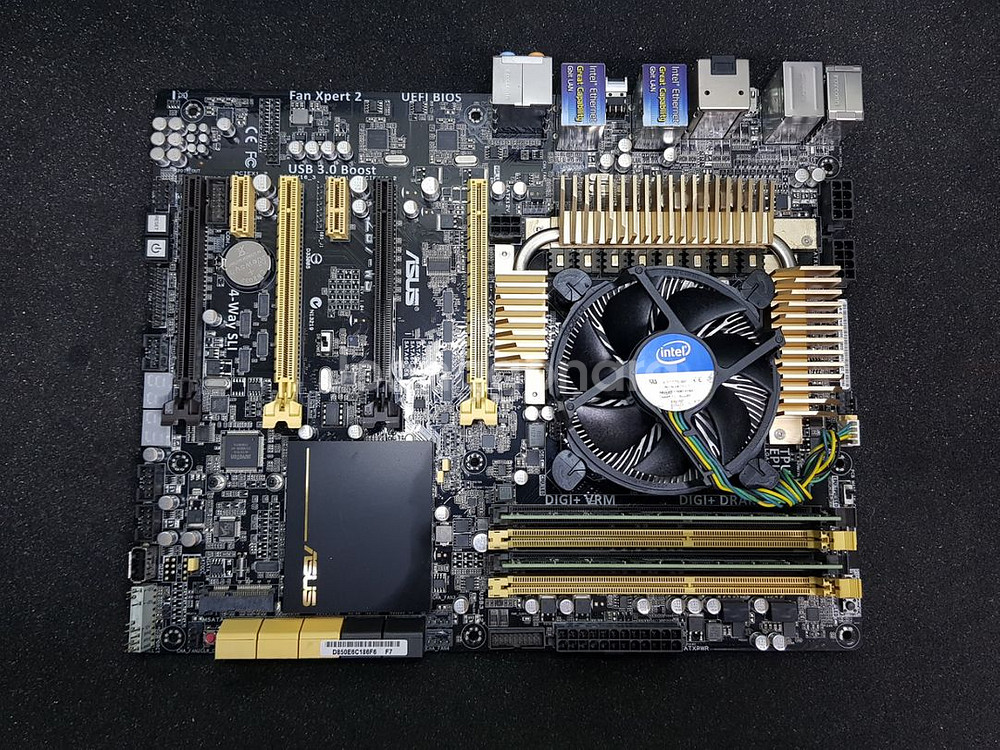 ASUS Z87-WS MAINBOARD--1