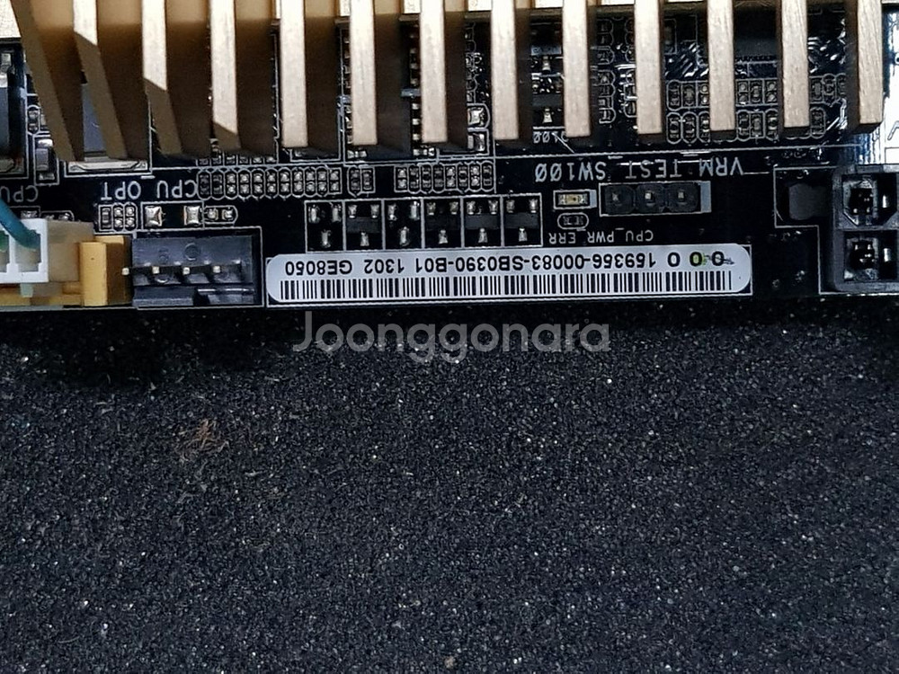 ASUS Z87-WS MAINBOARD--3