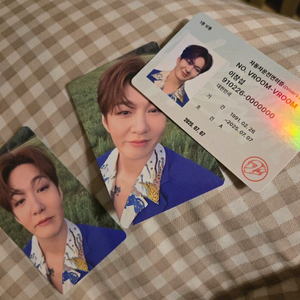 이창섭 포카