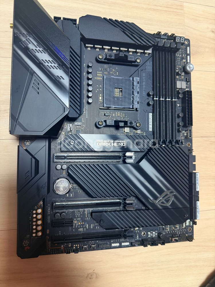 X570 ASUS 다크히어로--0