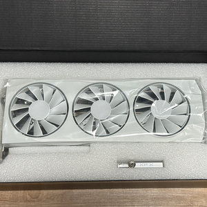 XFX 9070XT 퀵실버 화이트 판매