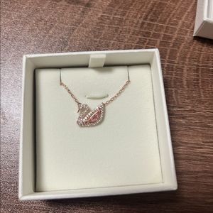 스와로브 스키 목걸이