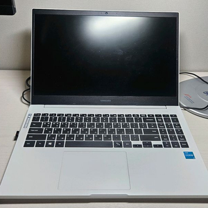 삼성 노트북 플러스2 NT550 - KC33W