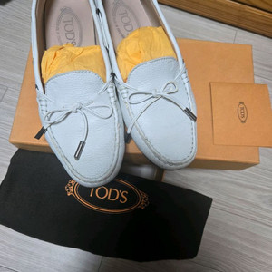 TODS 토즈 화이트 여성 로퍼245사이즈