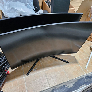 한성 32인치 모니터 FHD 1500R 커브드 2대