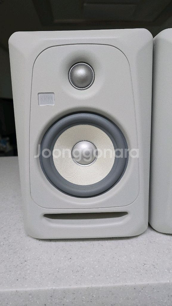 krk rokit5 g3 + 거치대--1