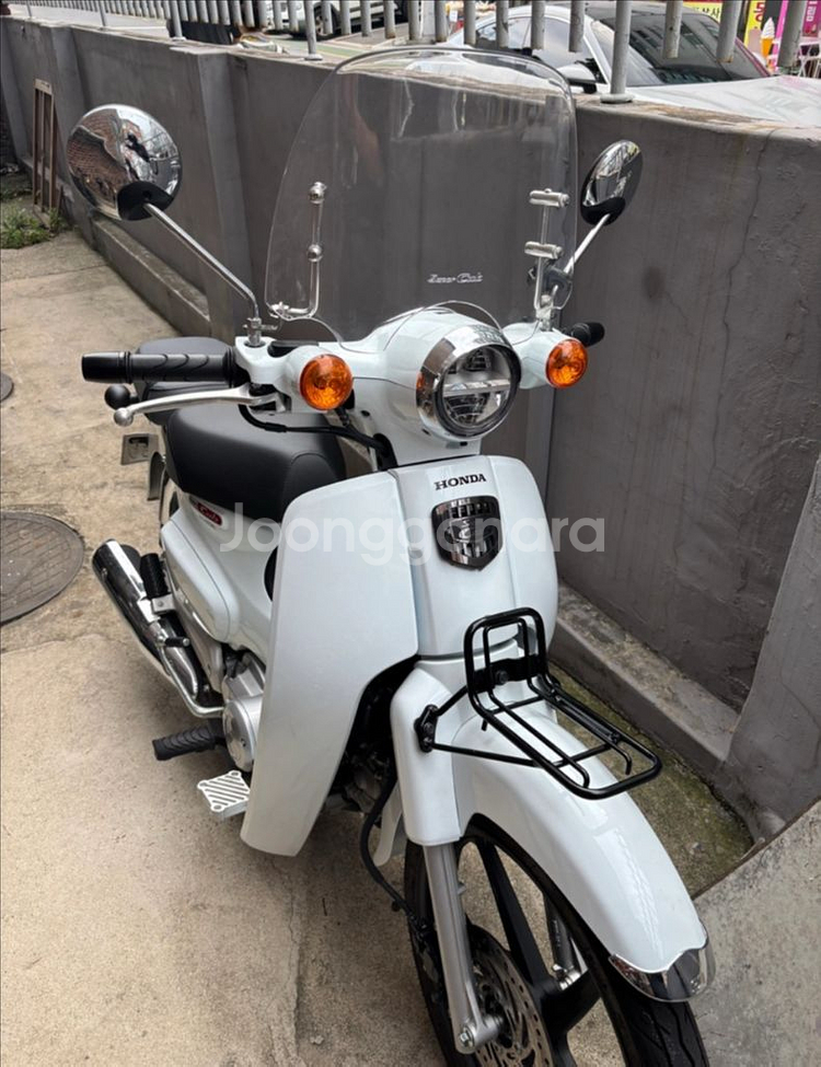 혼다 슈퍼커브 스쿠터 2500km--0