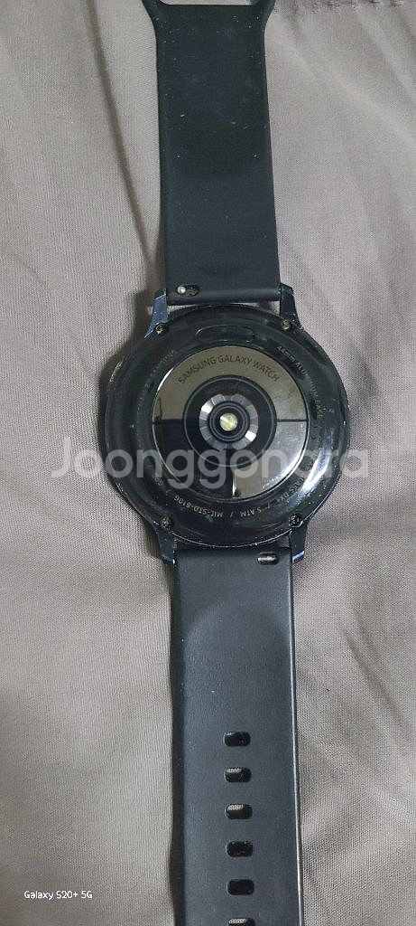 갤럭시 워치 액티브2 44mm 블랙 색상입니다--1