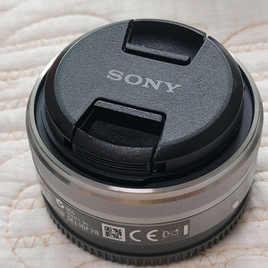 소니 E 16mm F2.8 렌즈