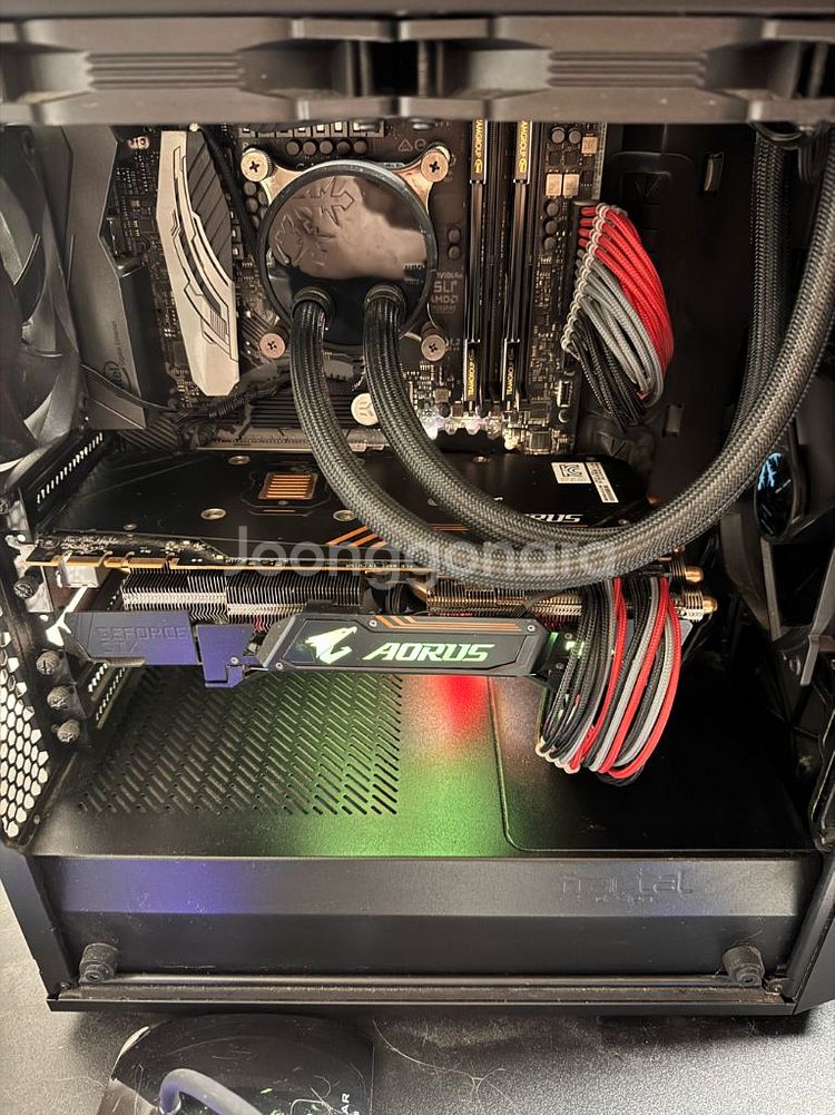 게이밍 컴퓨터 i5-8600k 1080ti 부품 최상급--0