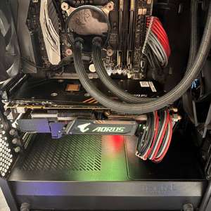 게이밍 컴퓨터 i5-8600k 1080ti 부품 최상급