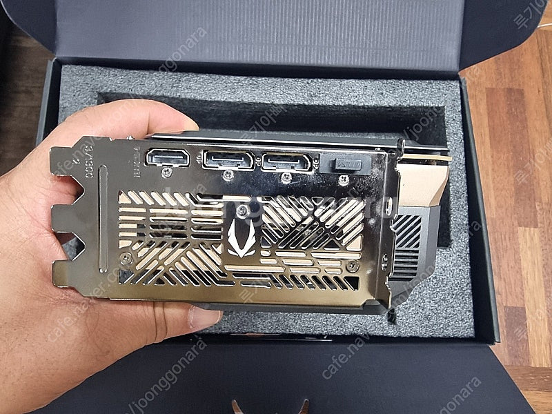 ZOTAC 5080 AMP EXTREME INFINIT--6