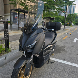 xmax300