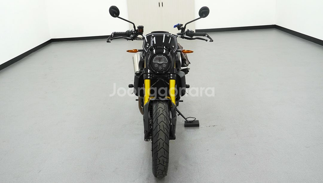 2019년 인디언 모터사이클 FTR 1200S 드립니다--3