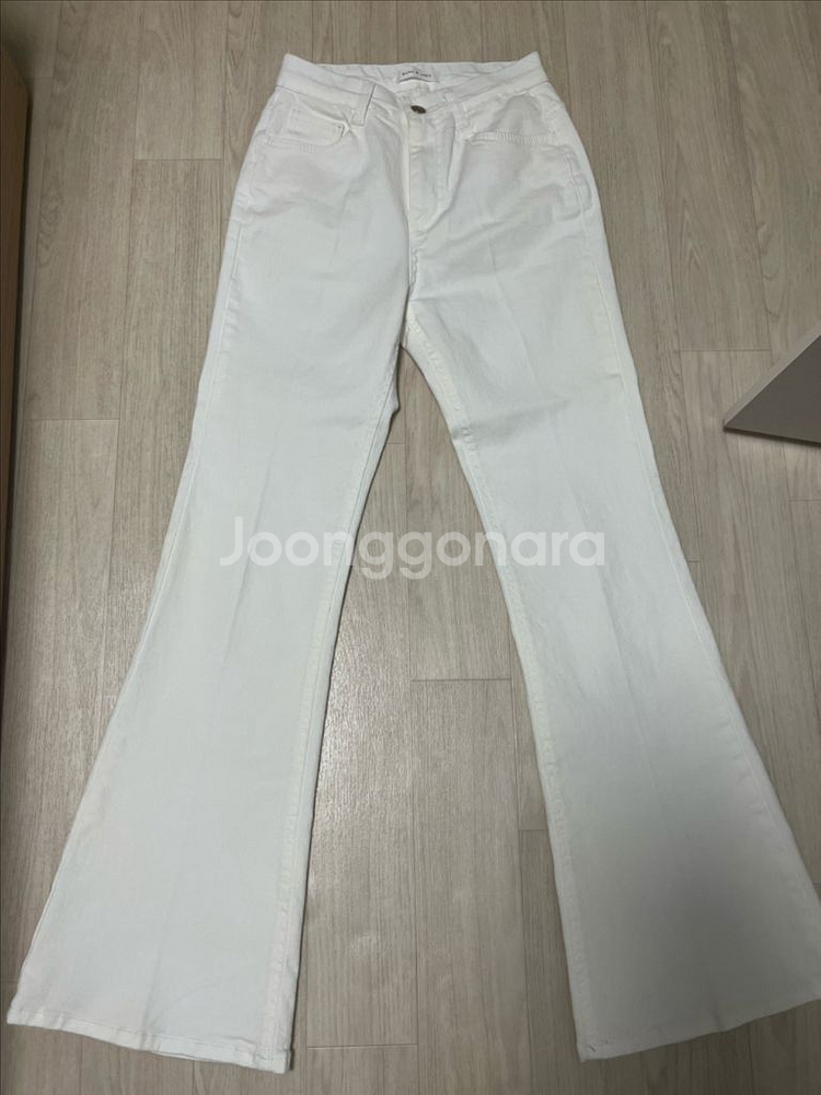 아이보리 부츠컷 청바지--0