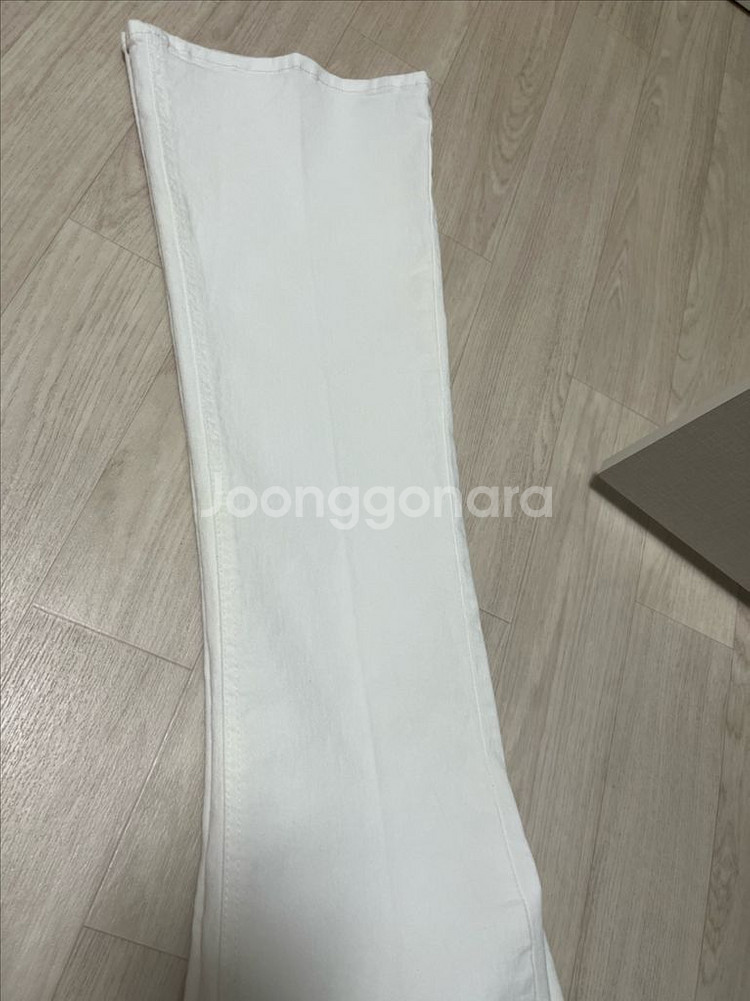 아이보리 부츠컷 청바지--5