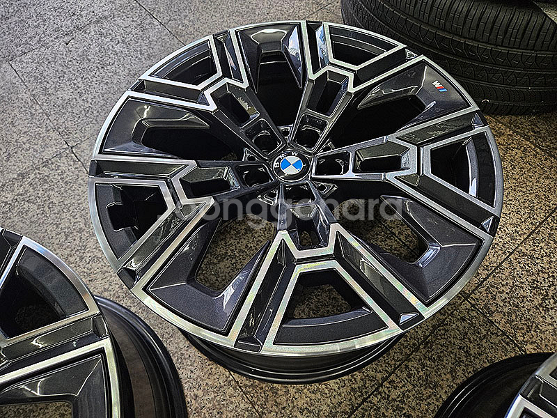 BMW G60 5시리즈 939M 정품 20인치 휠셋트--5