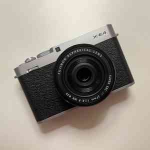 X-E4실버(xe4)BODY + XF 27mm 렌즈포함