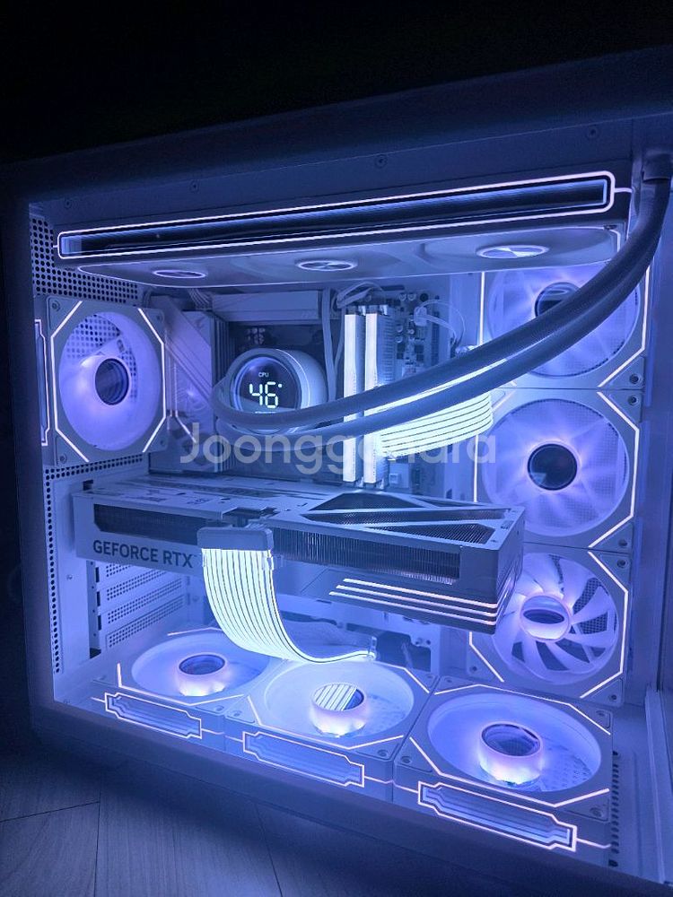 라이젠7 9800X3D RTX5080 화이트신품PC--1