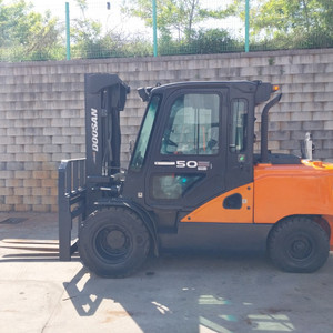 두산 중고지게차 디젤 5톤 2단3M D50SE-7