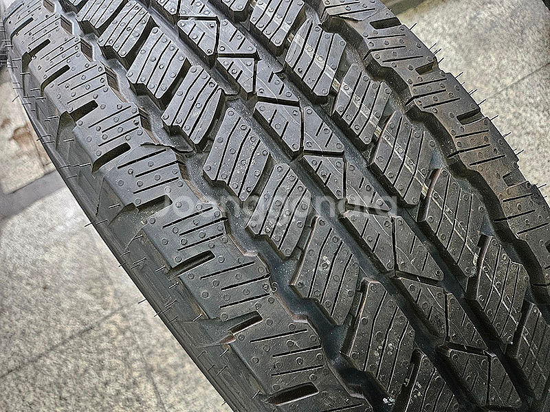 브리지스톤 듀얼러A/T 255-70-18 한개 새거--1