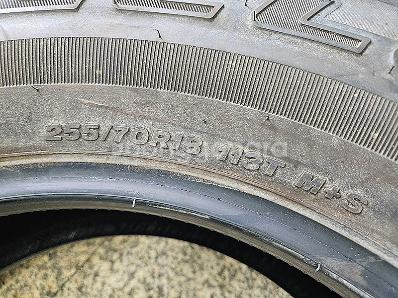 브리지스톤 듀얼러A/T 255-70-18 한개 새거--4