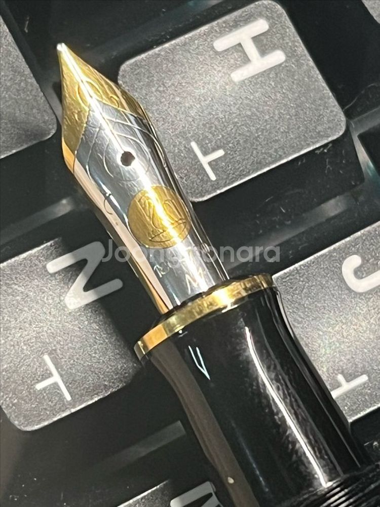 펠리칸 만년필 m620--1