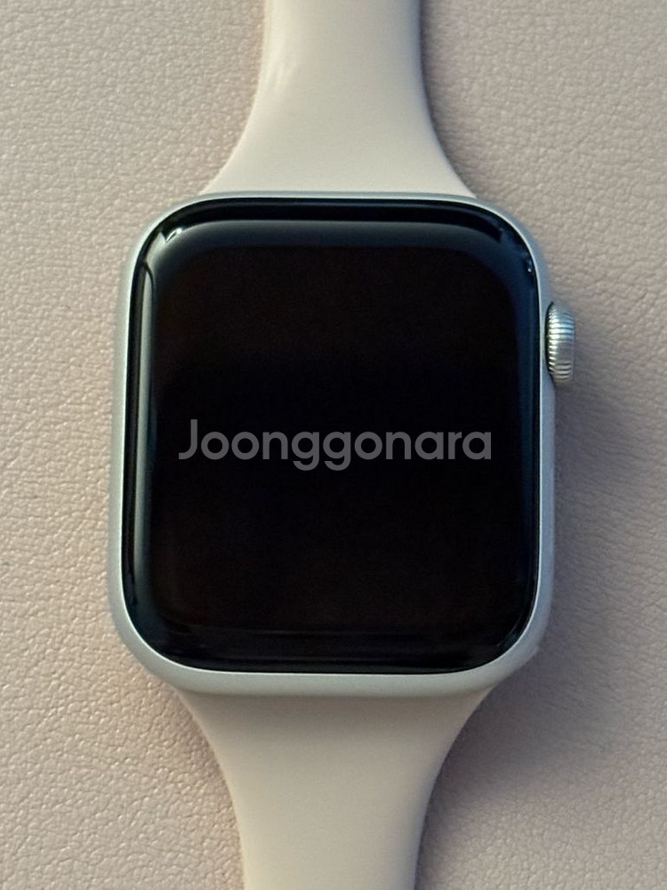 애플워치 SE 2 44mm 셀룰러 팝니다!--1
