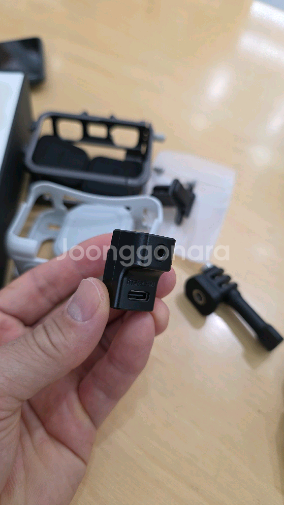 인스타360 에이스프로2 듀얼배터리+기타구성품--3