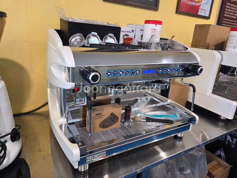 이태리 포투라 F100 커피머신,완벽 오버홀--1