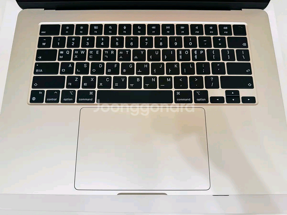 새제품급 맥북에어 MacBook Air 15인치 M2--2