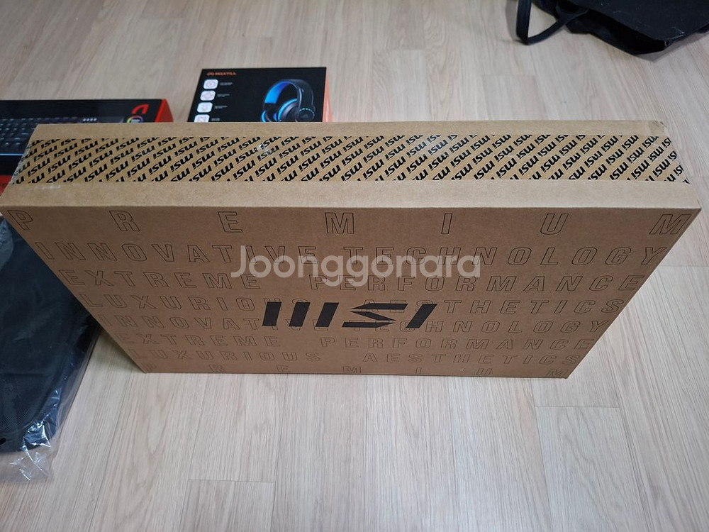 msi Katana 17 B13VFK-212 노트북--2