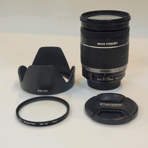 캐논크롭용 EF-S 18-200mm is