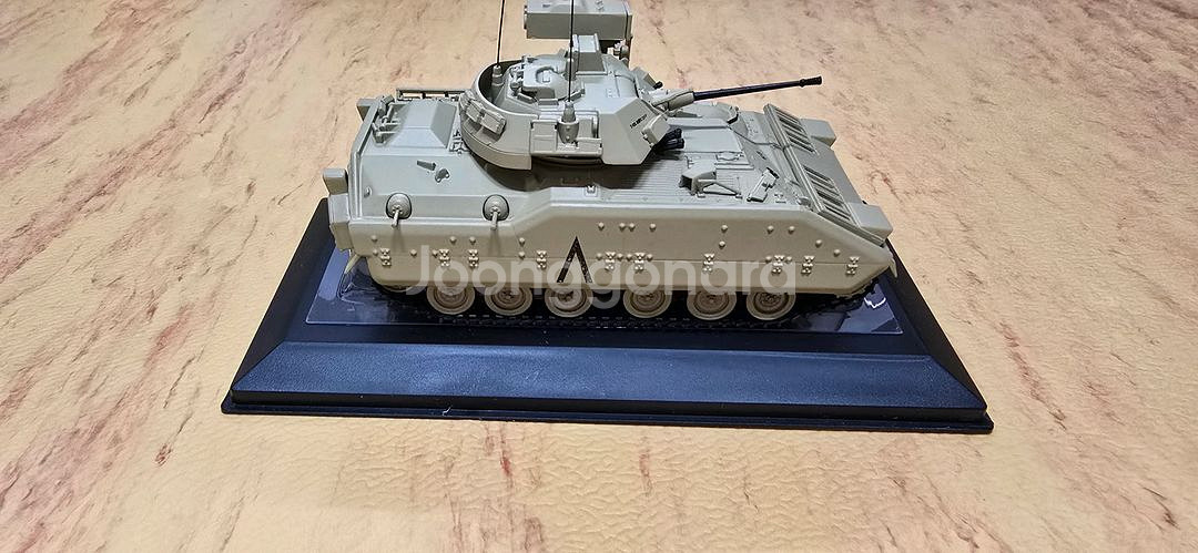 미육군 M2A2브래들리 IFV 1:48--0