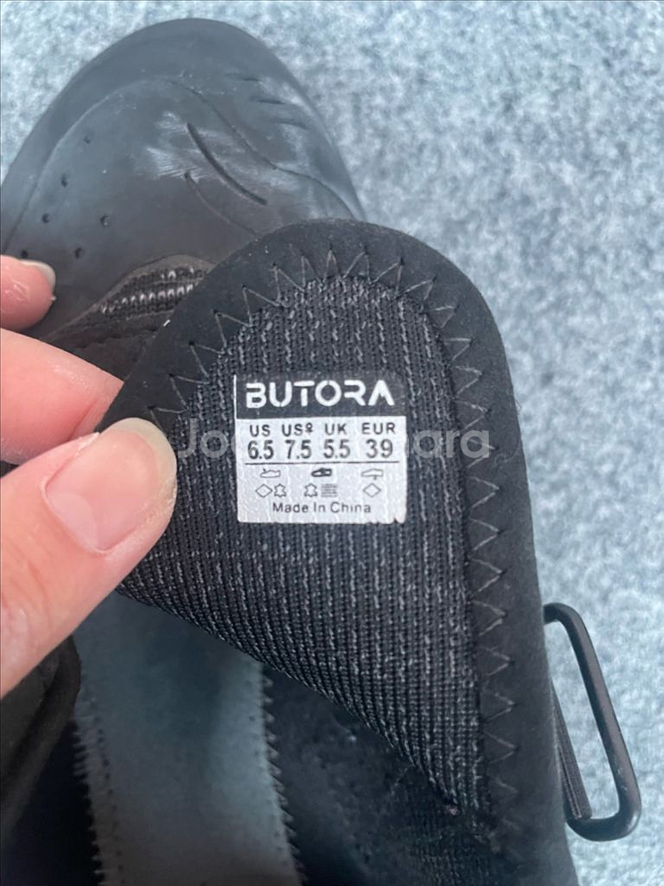 부토라 암벽화 클라이밍화 245--1