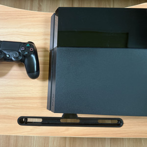 PS4 본체 + 듀얼쇼크