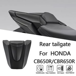 혼다 CB650R 리어 테일게이트