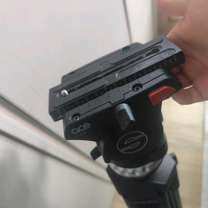 셔틀러 에이스