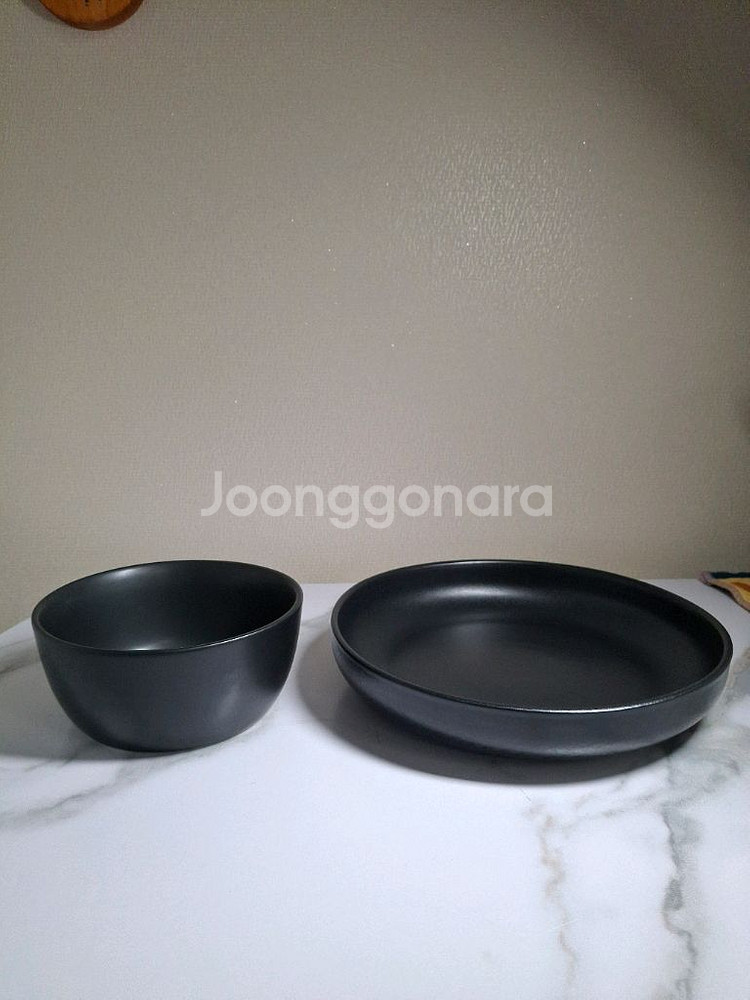H&M Home 블랙 매트 볼+접시 세트 (새상품)--1