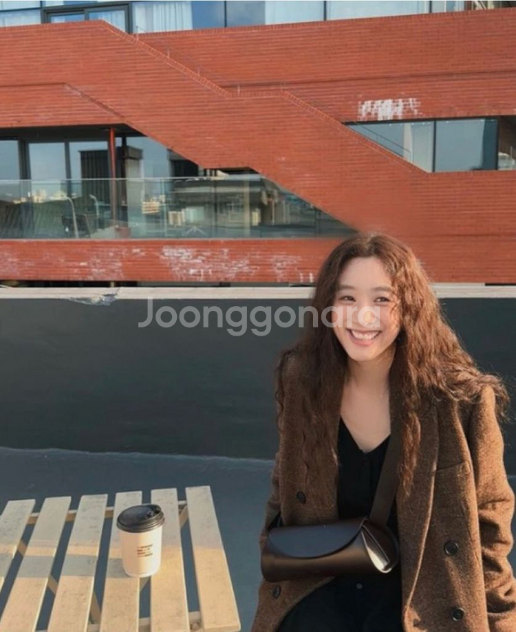 질샌더 카놀로백 스몰 블랙 / 김나영, 이지아, 정려원--5