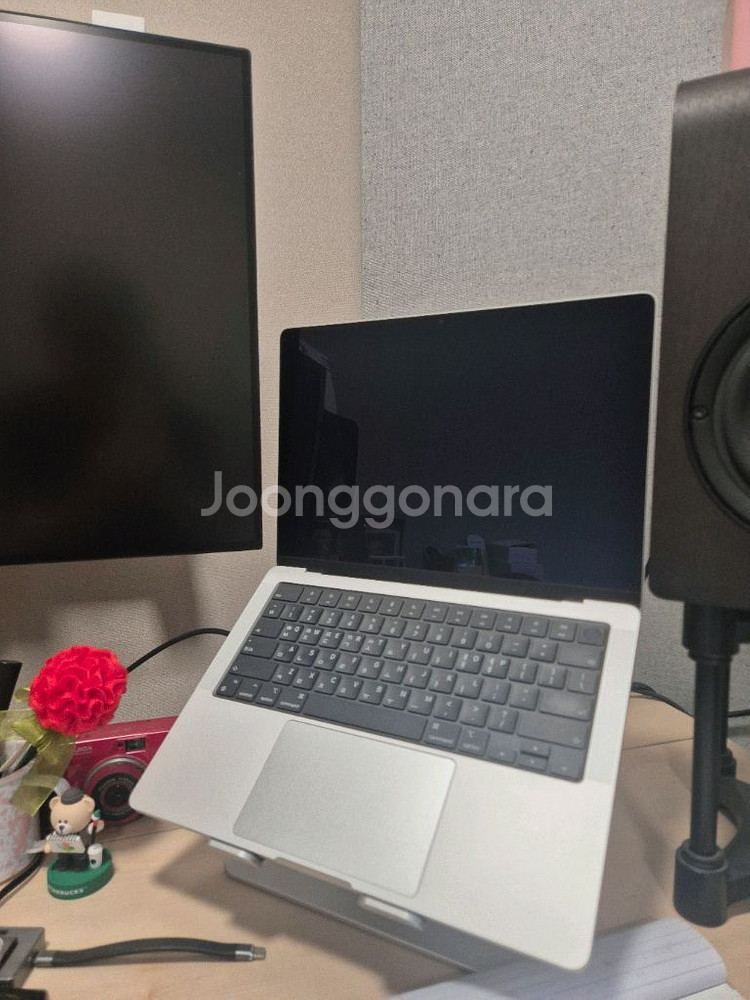 맥북프로 14 M1.16G.1T. CPU10,GPU16--1