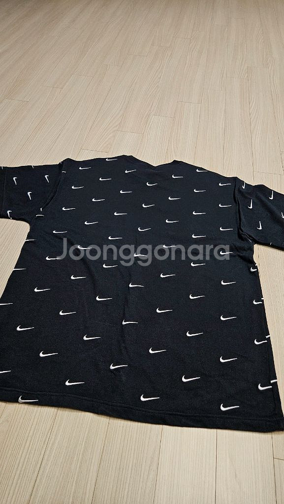 나이키 스우시 패턴 반팔--1