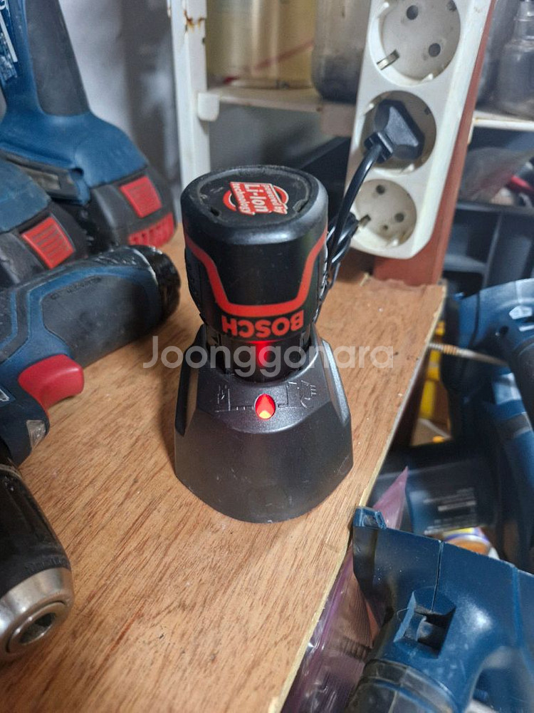 보쉬충전기보쉬배터리 10.8V 2가지일괄--0