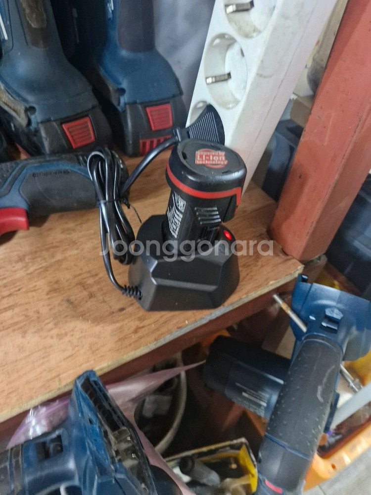 보쉬충전기보쉬배터리 10.8V 2가지일괄--3