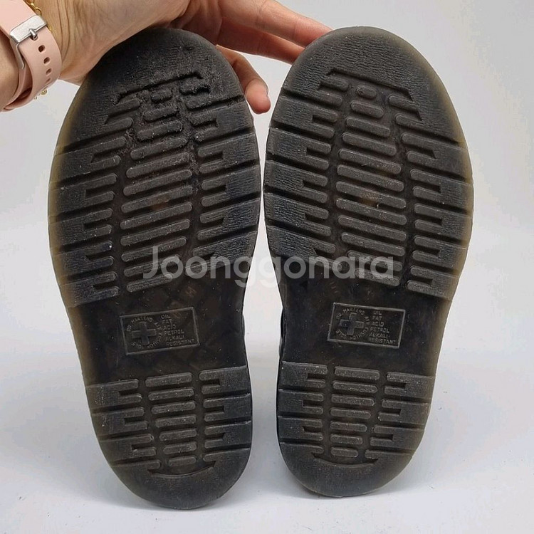 닥터마틴 클라리사 샌들250.--2