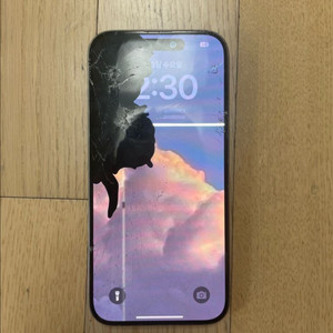 아이폰15 pro 액정파손