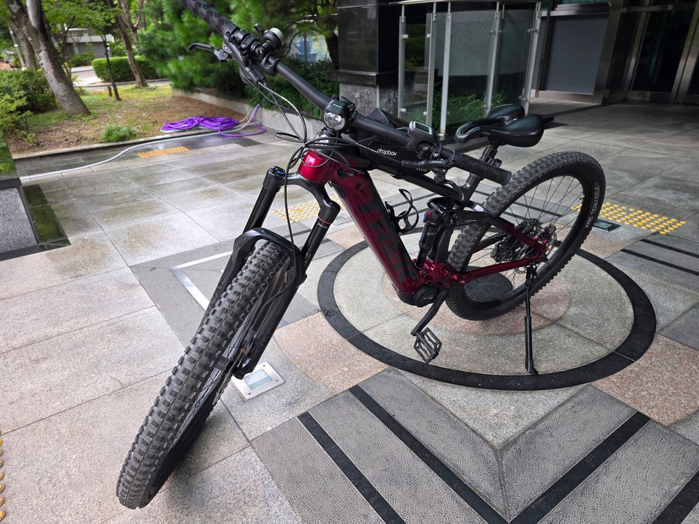 트렉 E-MTB 레일 7 SLX/XT 전기자전거 팝니다--5