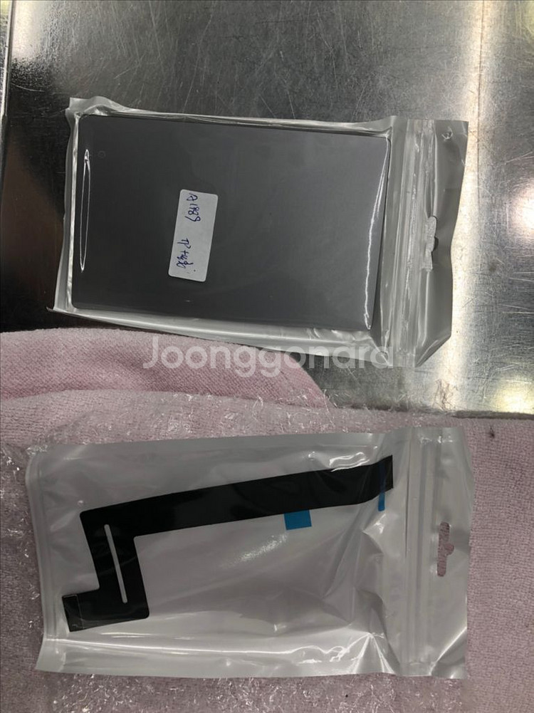 맥북프로 a1989. 2018 13인치 터치바 터치패드--0