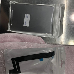 맥북프로 a1989. 2018 13인치 터치바 터치패드